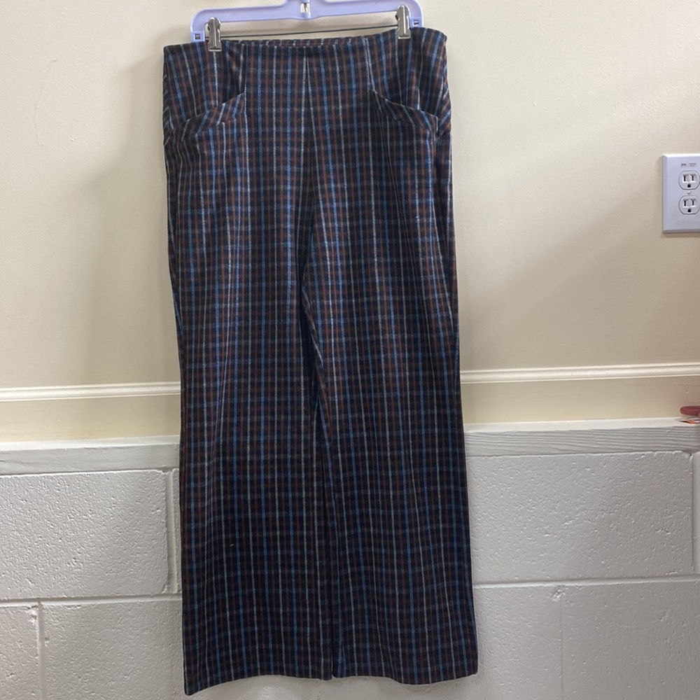 Liverpool Plaid Wide-Leg Pants in Black and Blue